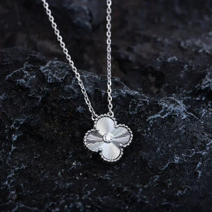 [Eterna Jewels]CLOVER  15MM DIAMOND LASER NECKLACE SILVER