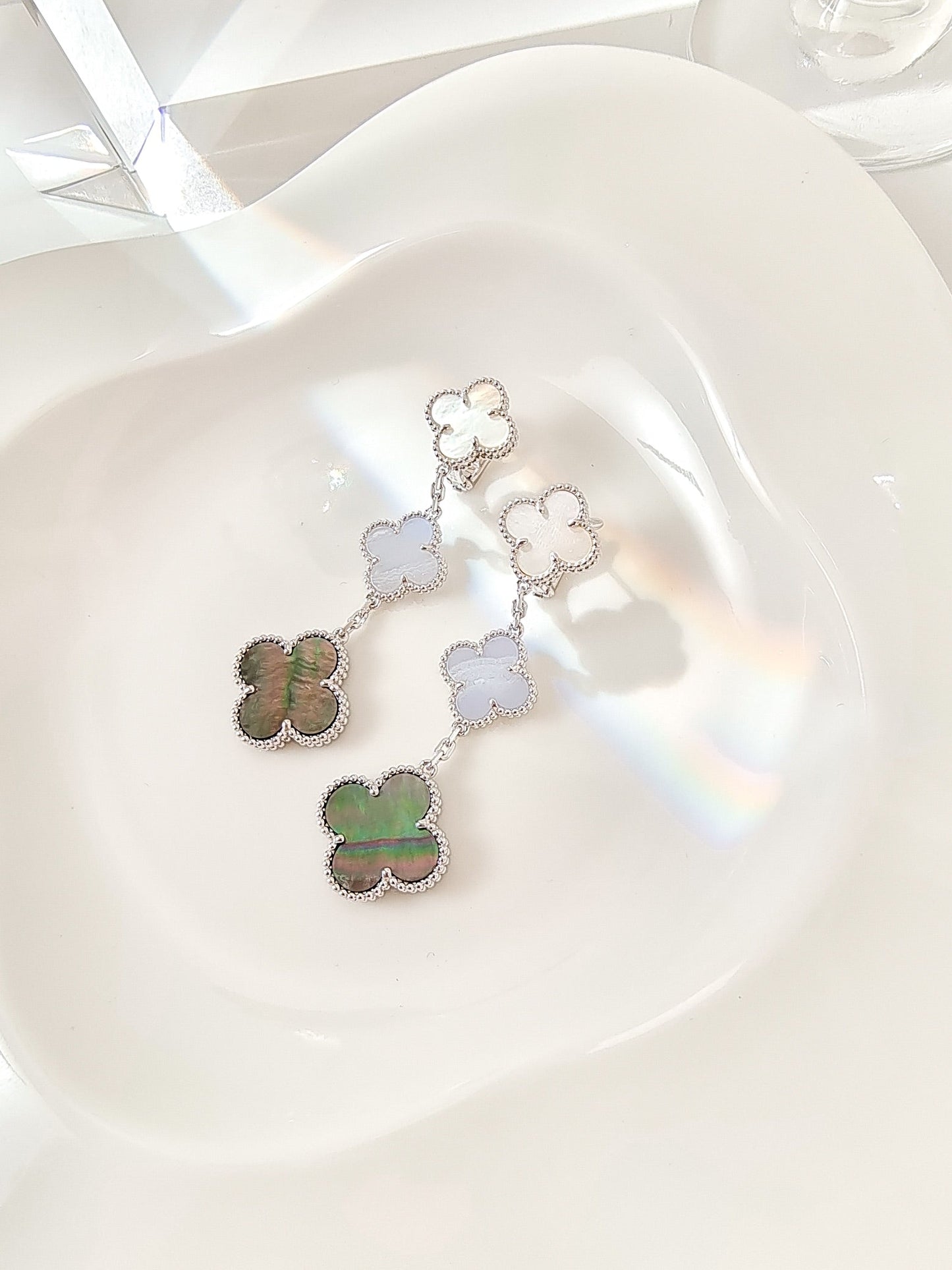 [Eterna Jewels]CLOVER 3 MOTIFS CHALCEDONY DARK MOP SILVER EARRINGS