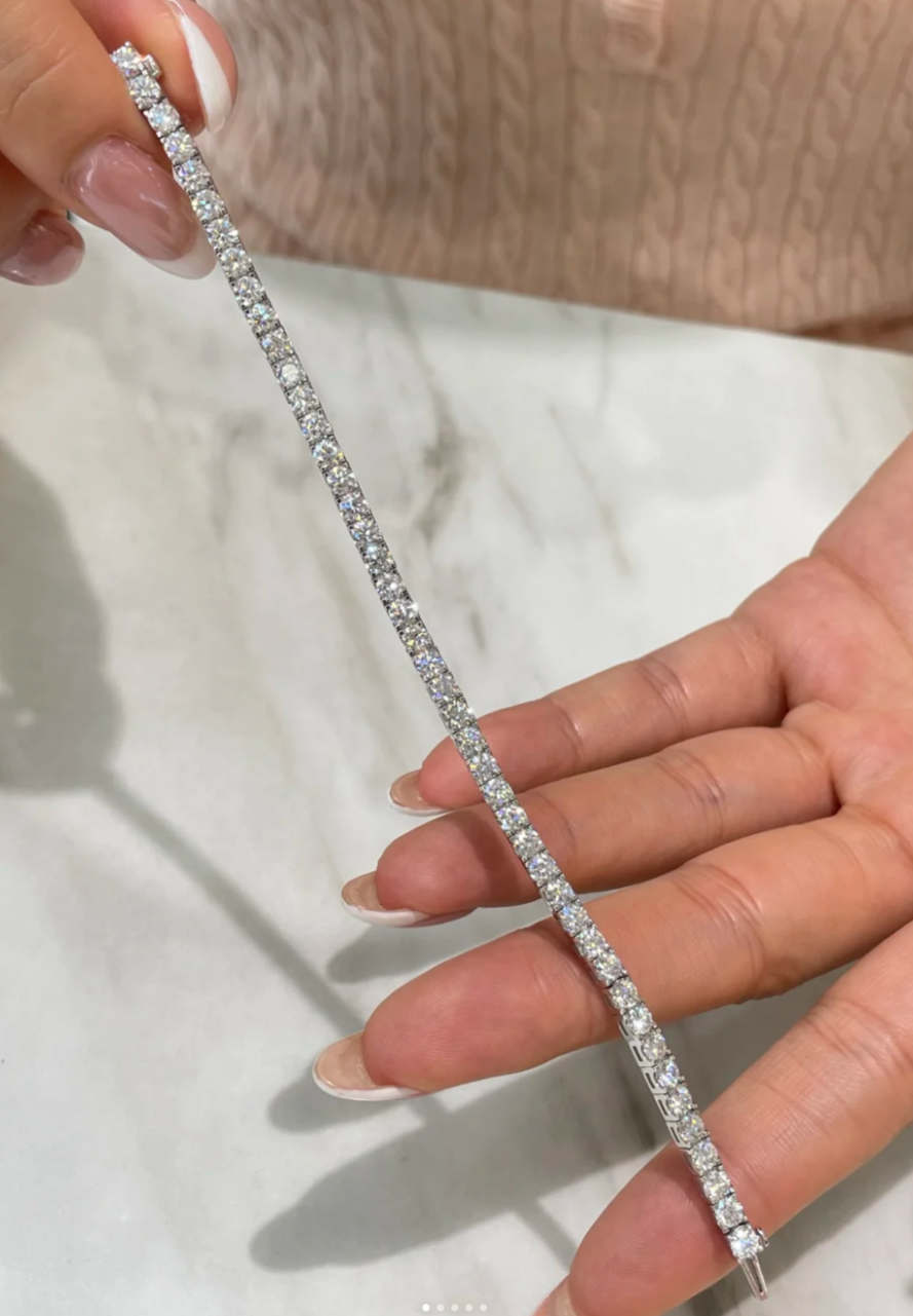 [Eterna Jewels]  CLASSIC BASEBALL BRACELAT, 52 DIAMOND